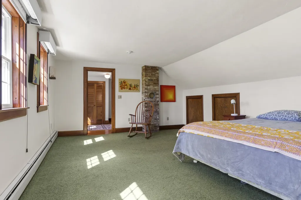 15 High Street Damariscotta ME 04543