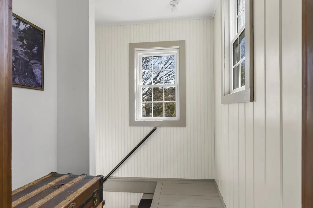 15 High Street Damariscotta ME 04543