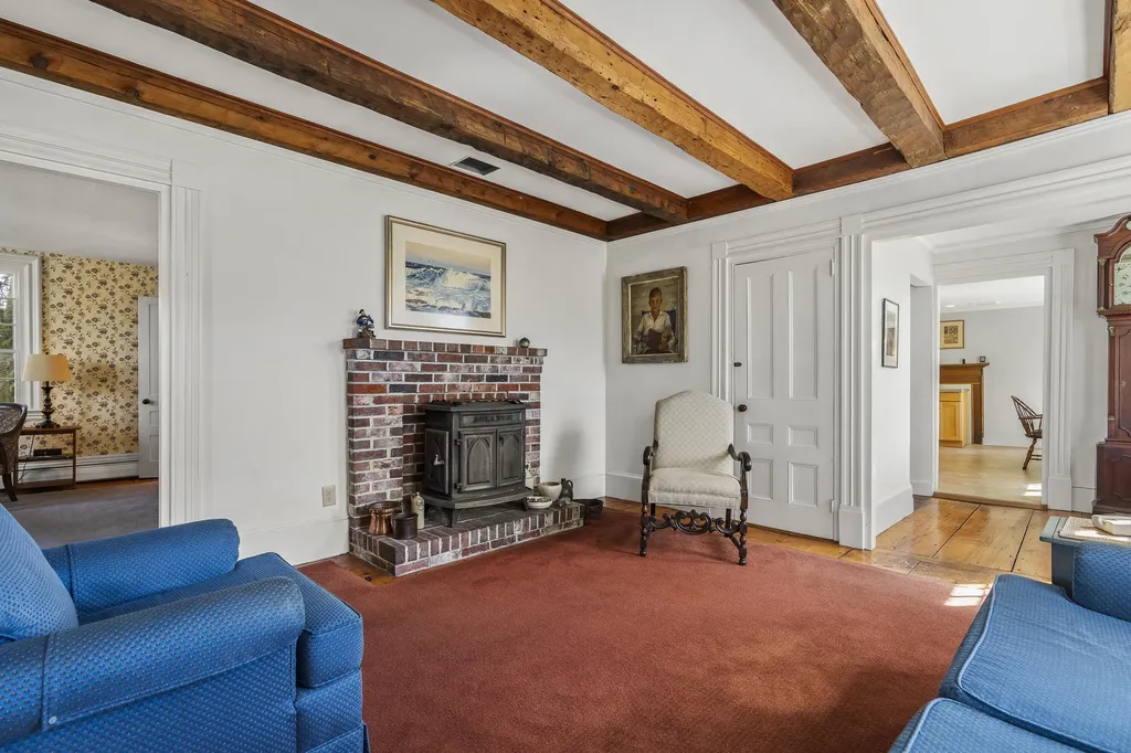 15 High Street Damariscotta ME 04543