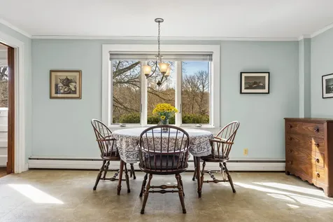15 High Street Damariscotta ME 04543