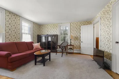 15 High Street Damariscotta ME 04543