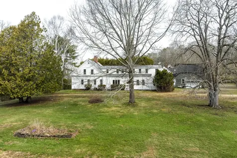 15 High Street Damariscotta ME 04543