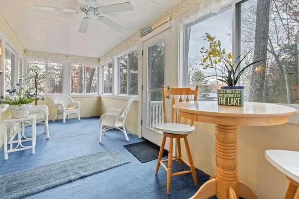 18 Scenic View Drive Naples ME 04055