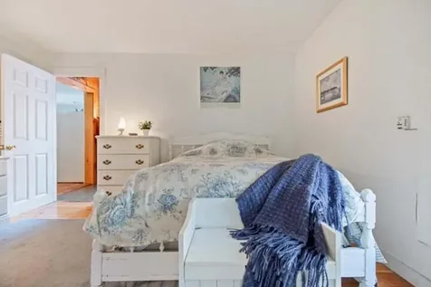 18 Scenic View Drive Naples ME 04055