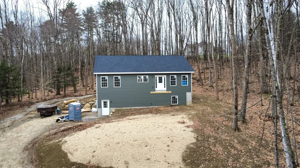 35 Pinewoods Road Lewiston ME 04240