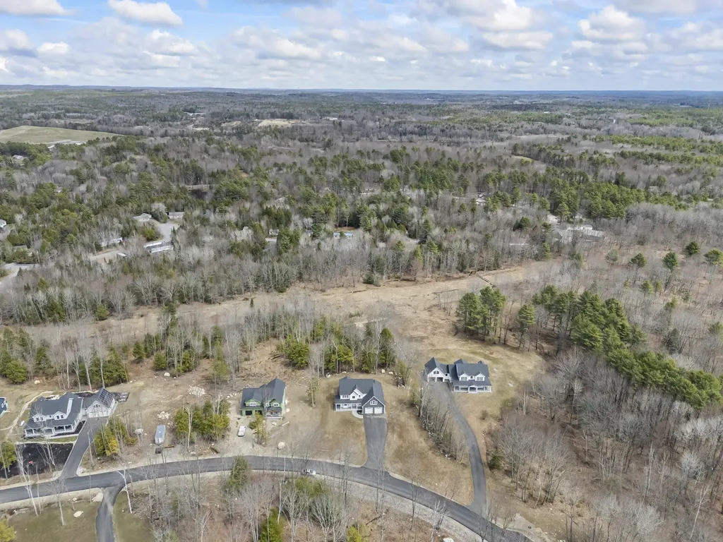 26 County Crossing Brunswick ME 04011