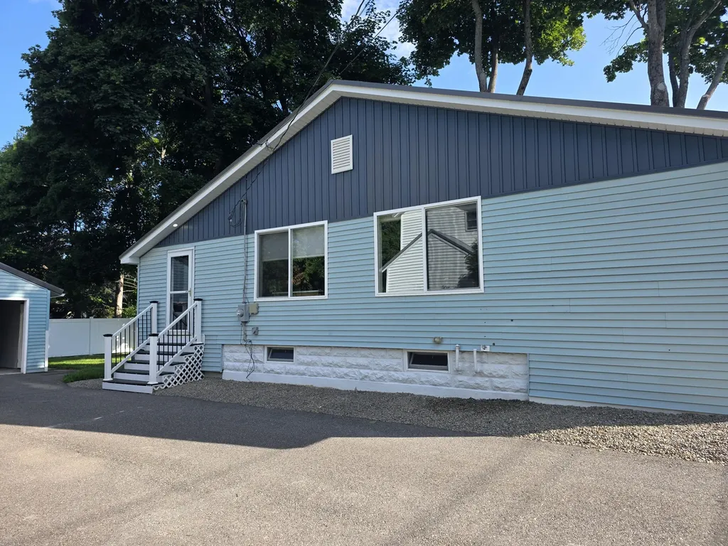 22 Lane Street Bangor ME 04401