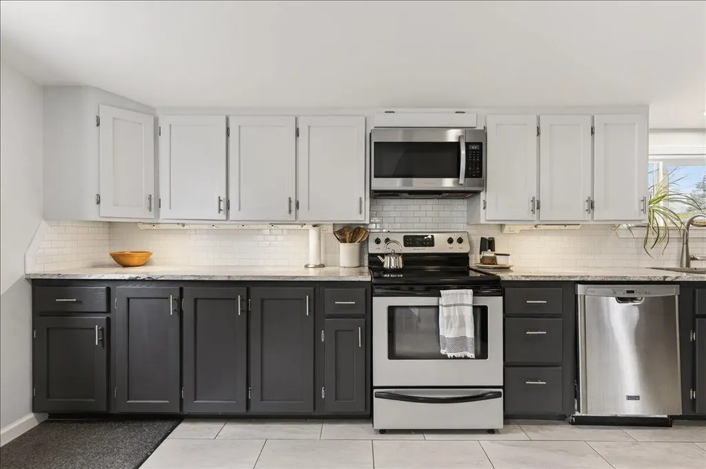 22 Lane Street Bangor ME 04401