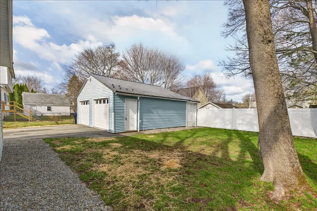 22 Lane Street Bangor ME 04401