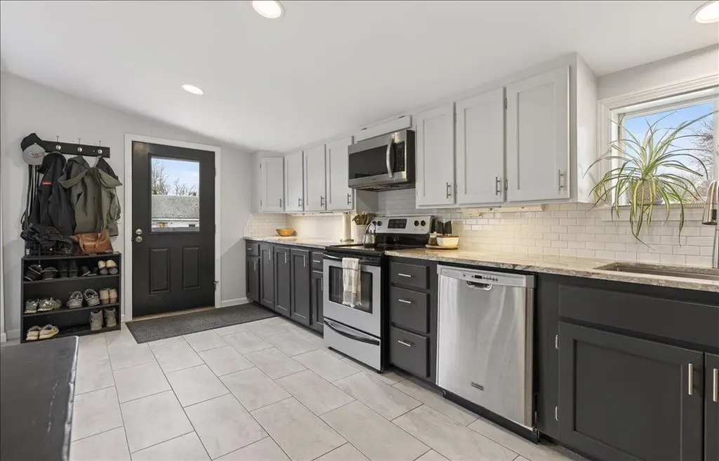 22 Lane Street Bangor ME 04401