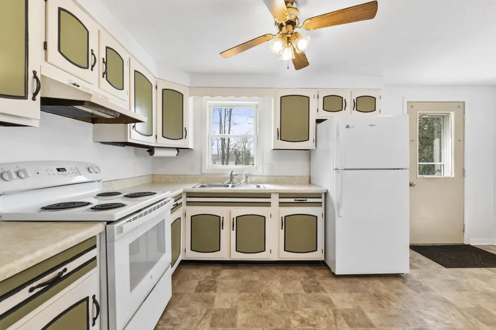 7 Imperial Lane Scarborough ME 04074