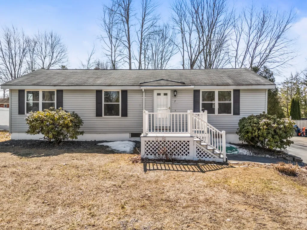 7 Imperial Lane Scarborough ME 04074