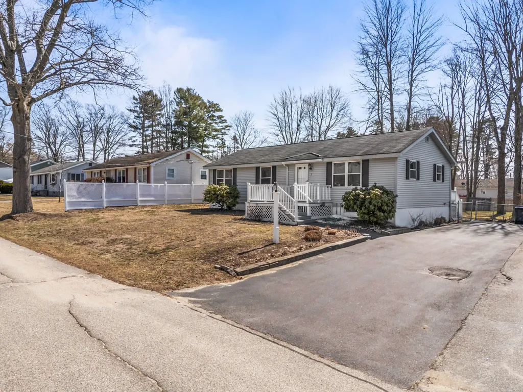7 Imperial Lane Scarborough ME 04074