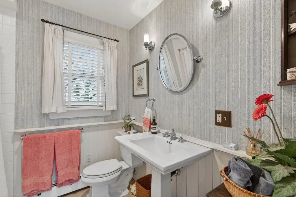 478 Drakes Island Road Wells ME 04090