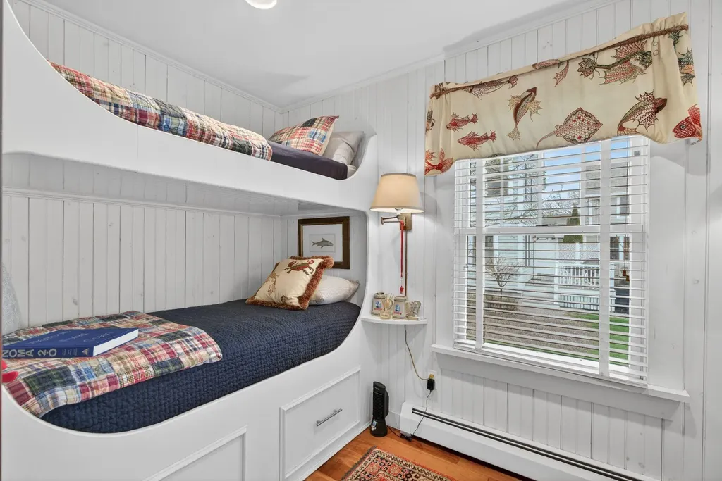 478 Drakes Island Road Wells ME 04090