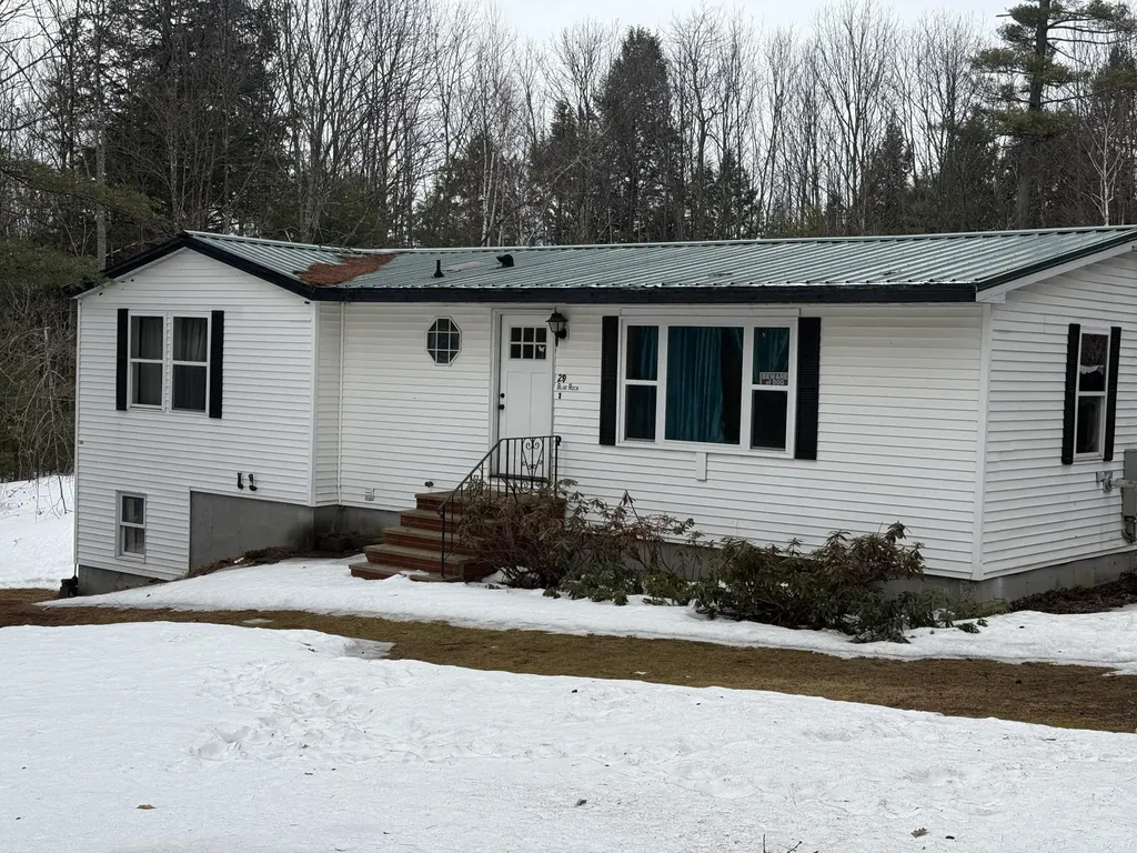 29 Blue Rock Road Monmouth ME 04259