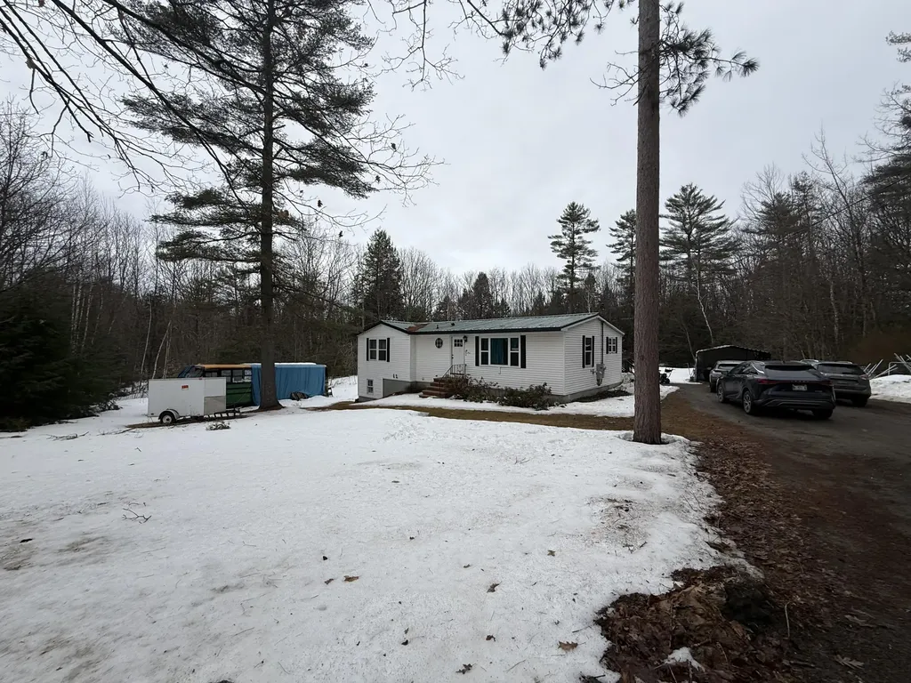 29 Blue Rock Road Monmouth ME 04259