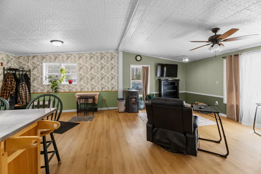 29 Blue Rock Road Monmouth ME 04259