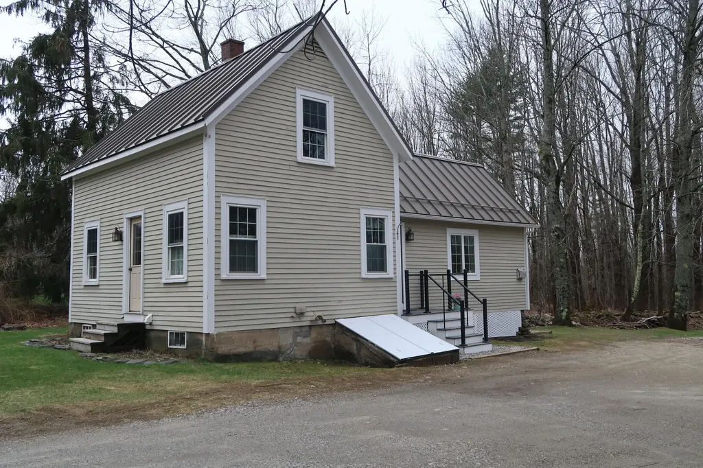 659 Wiscasset Road Pittston ME 04345