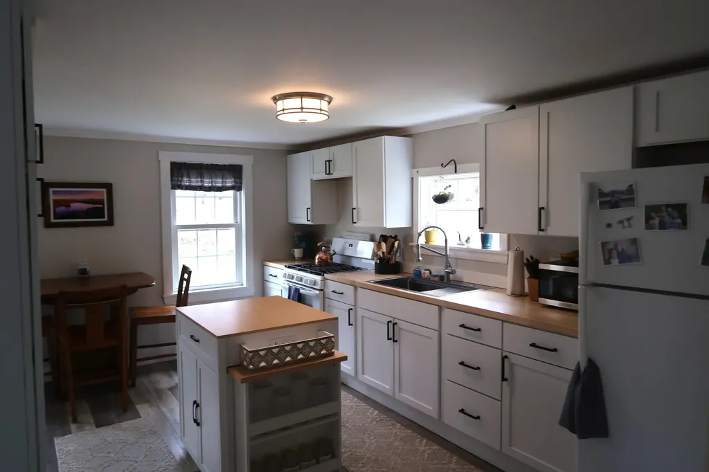 659 Wiscasset Road Pittston ME 04345