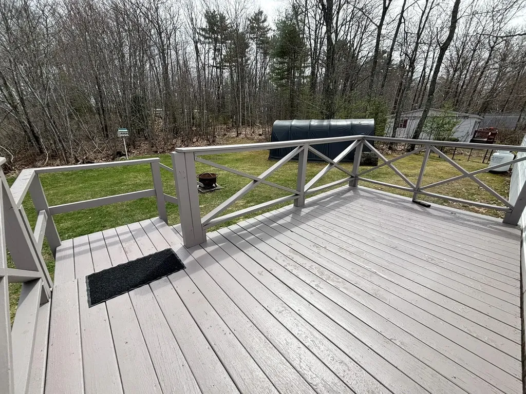 65 Amys Circle Dresden ME 04342