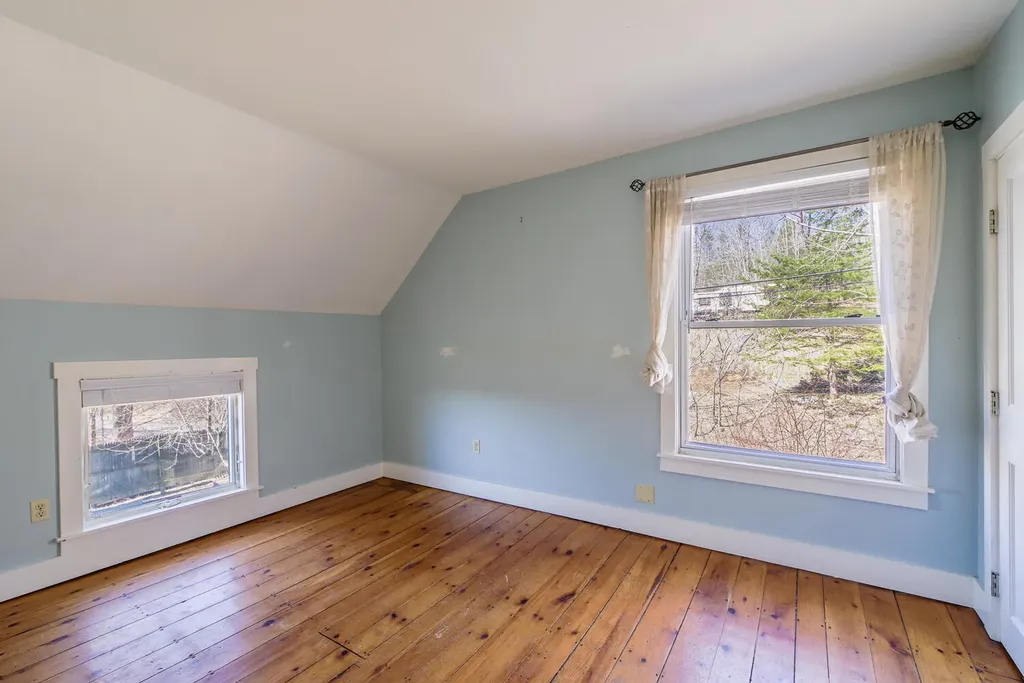 313 W Meadow Road Thomaston ME 04861