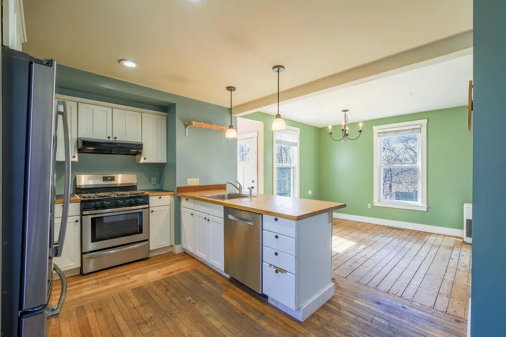 313 W Meadow Road Thomaston ME 04861