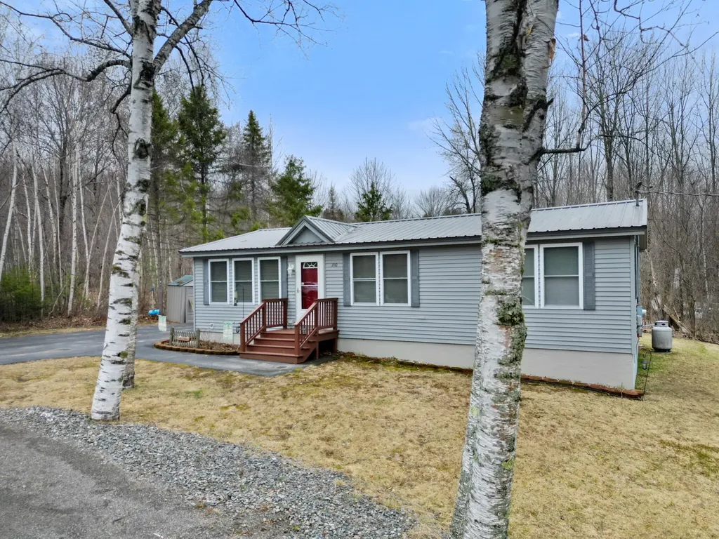 190 Transalpine Road Lincoln ME 04457