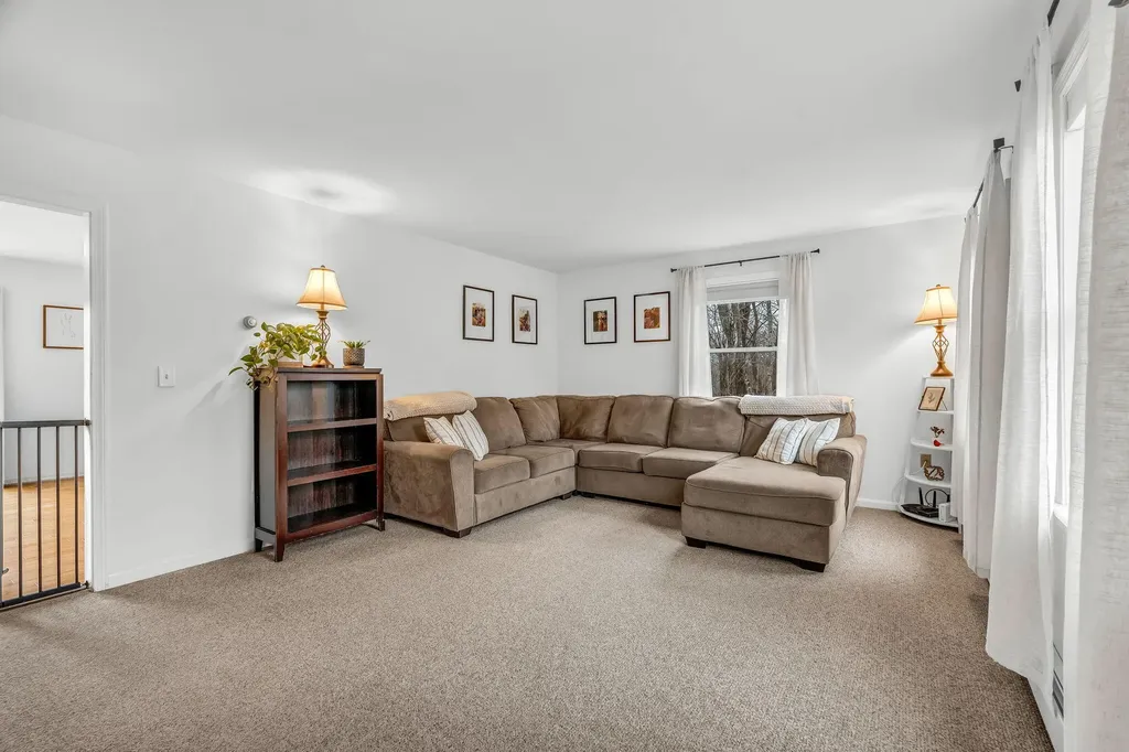 115 Old County Road Hampden ME 04444