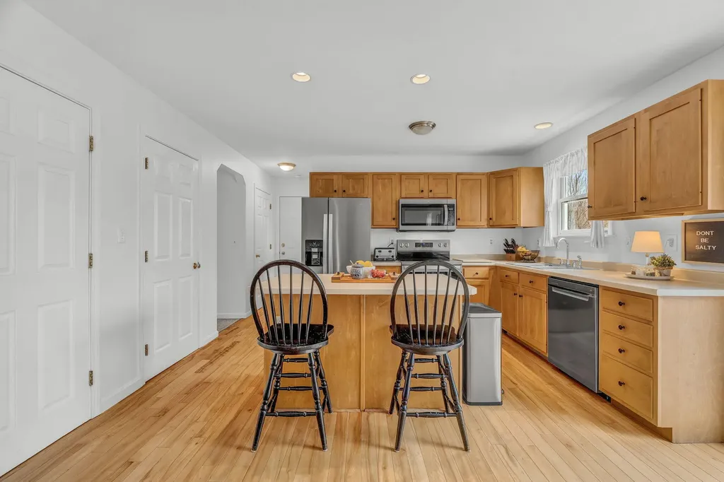 115 Old County Road Hampden ME 04444