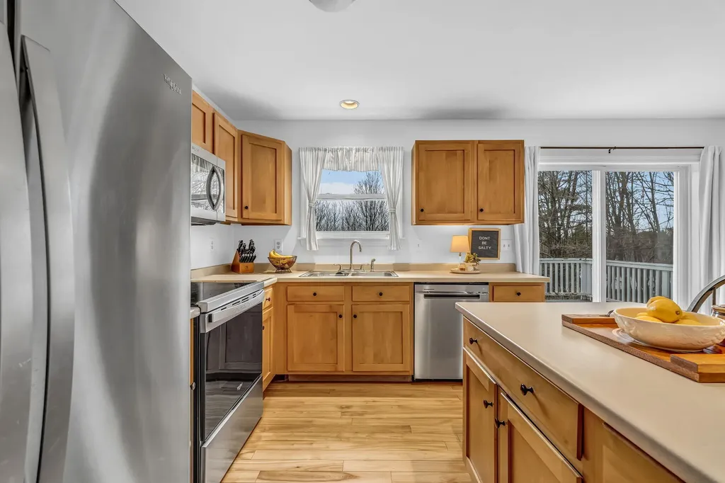 115 Old County Road Hampden ME 04444
