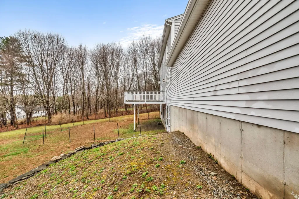 115 Old County Road Hampden ME 04444