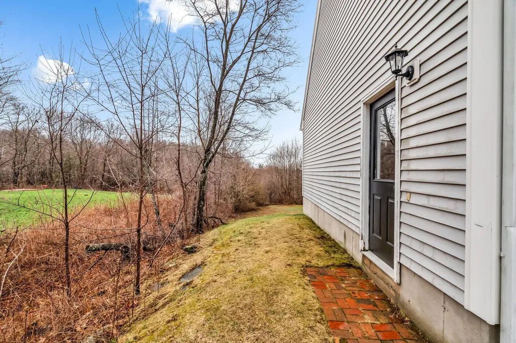 115 Old County Road Hampden ME 04444