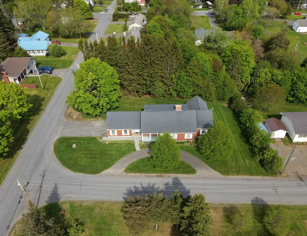 4 Dorcas Avenue Caribou ME 04736