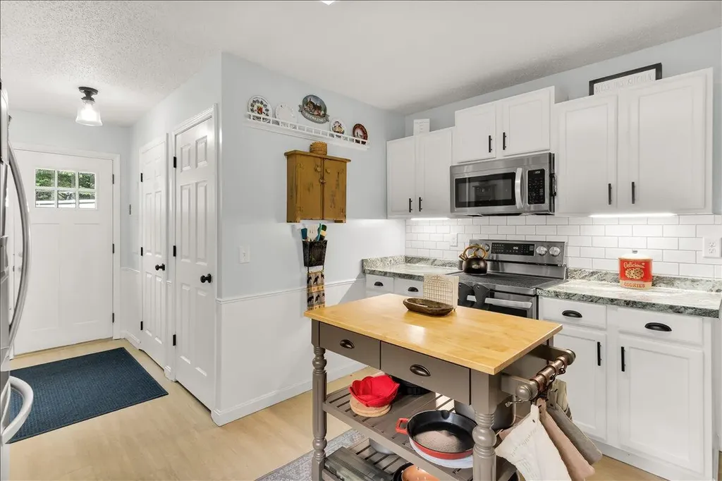 168 Baker Road Winterport ME 04496