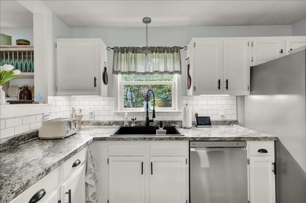 168 Baker Road Winterport ME 04496