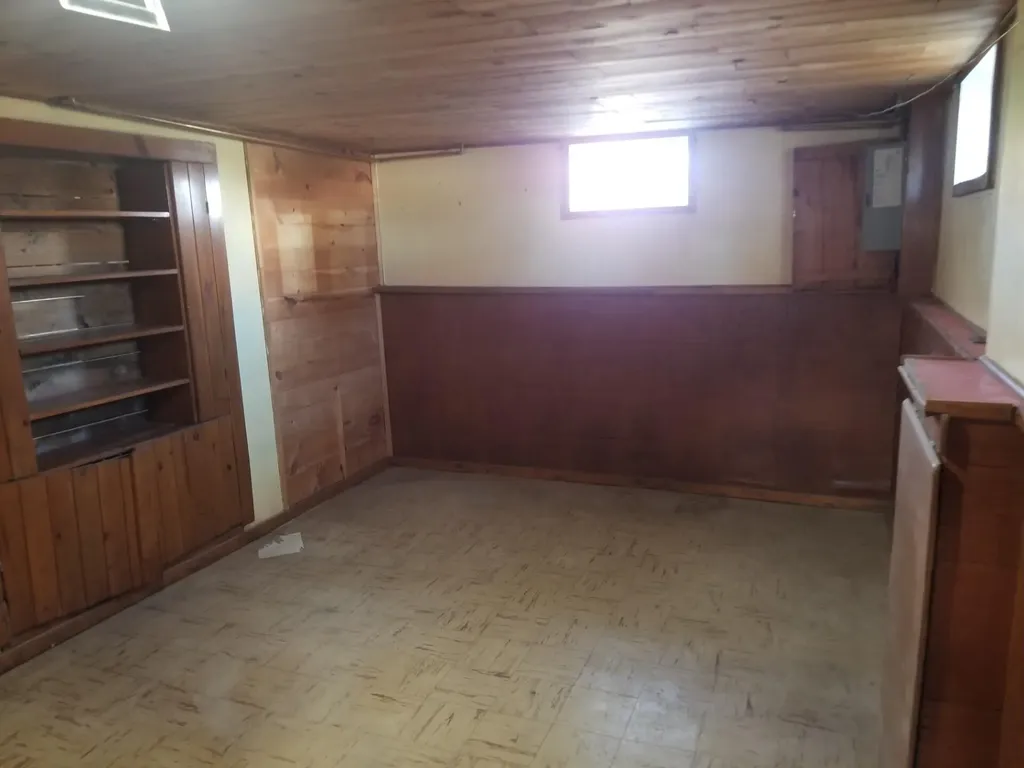 18 Vernon Avenue Limestone ME 04750
