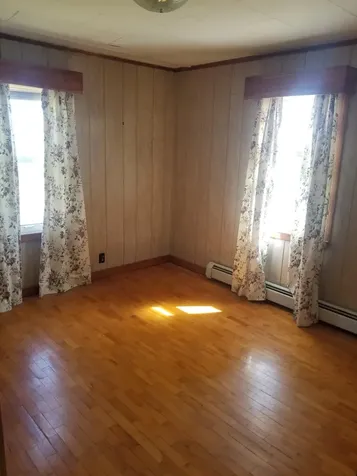 18 Vernon Avenue Limestone ME 04750