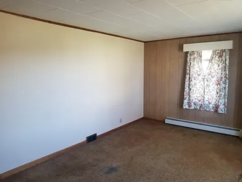 18 Vernon Avenue Limestone ME 04750
