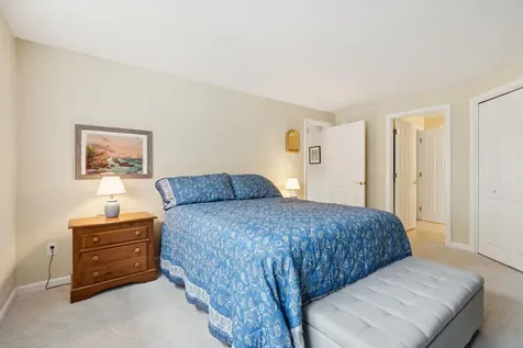 16 Dunnhill Drive Kennebunk ME 04043