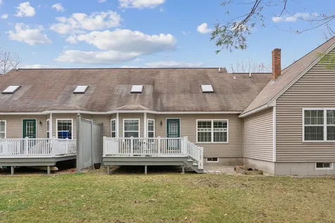 16 Dunnhill Drive Kennebunk ME 04043