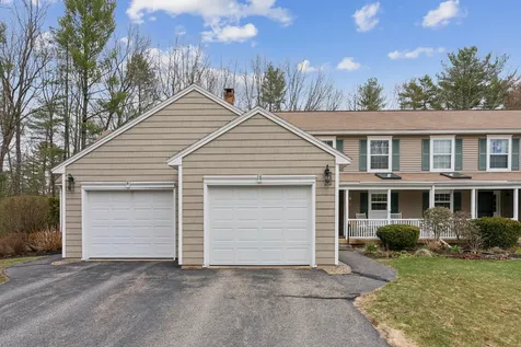 16 Dunnhill Drive Kennebunk ME 04043