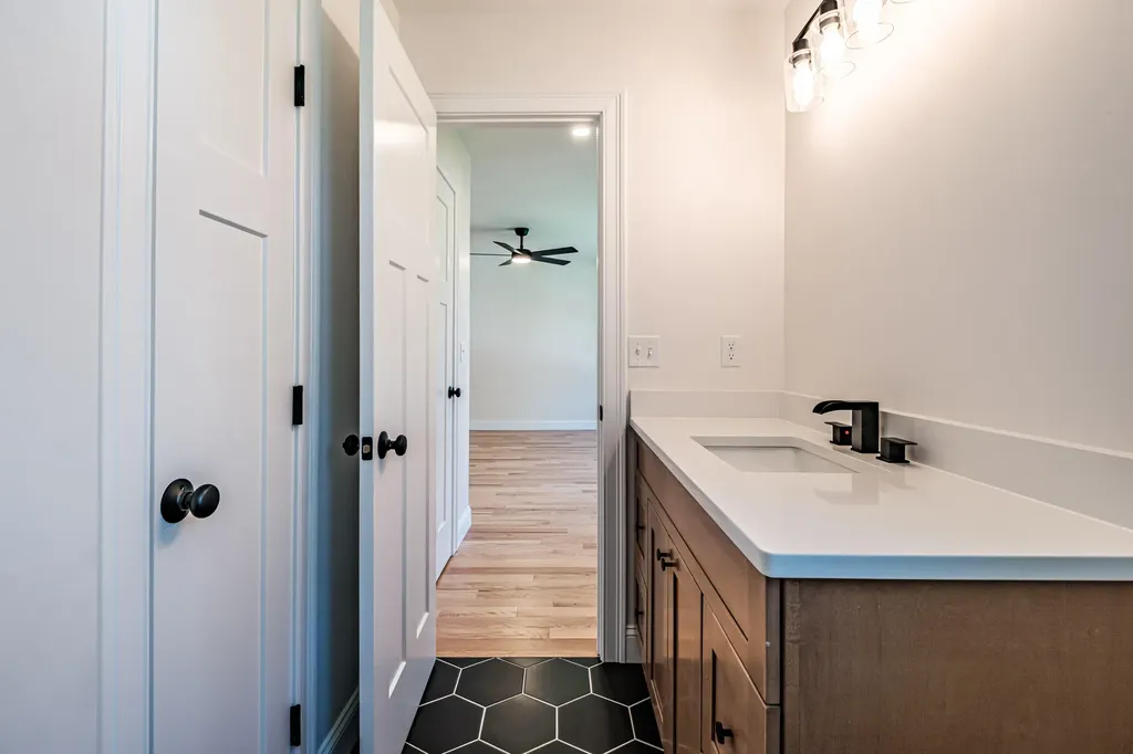 210 Barnstable Road South Portland ME 04106