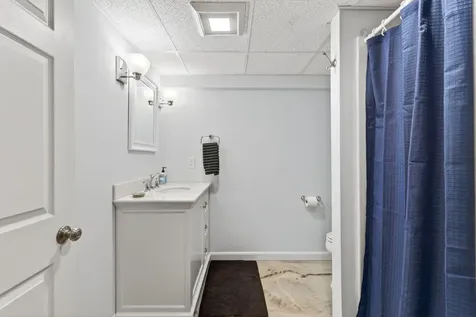 7 Lawn Avenue Cumberland ME 04021