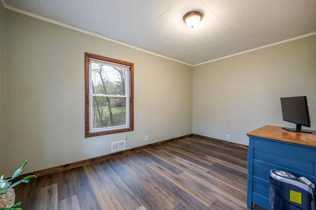20 Abbott Street Old Town ME 04468