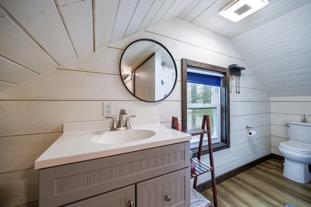 20 Abbott Street Old Town ME 04468