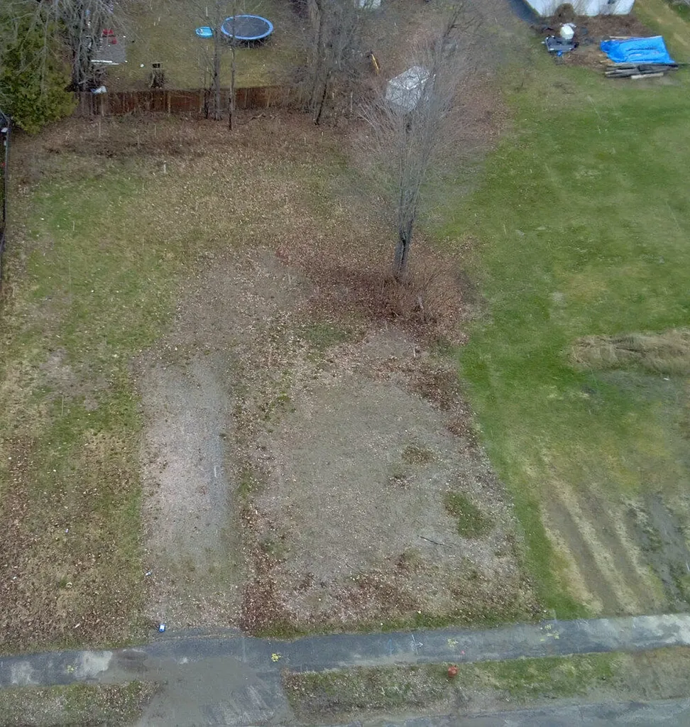 20 Park Street Madison ME 04950