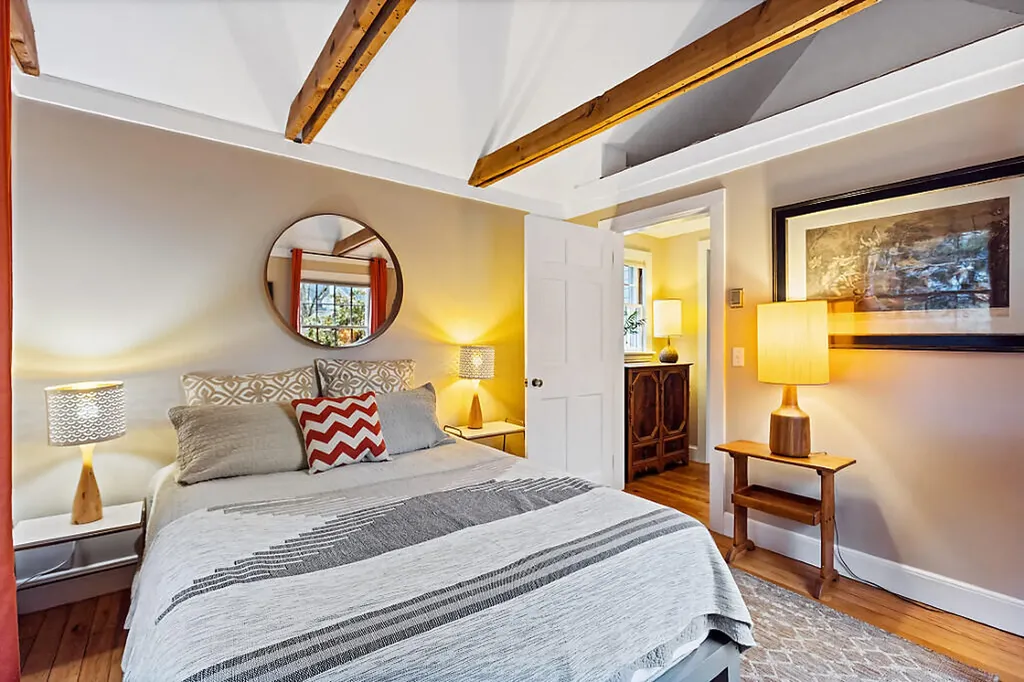 21 Johnson Road Falmouth ME 04105