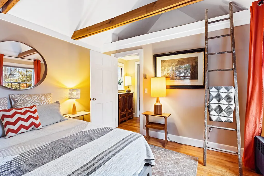 21 Johnson Road Falmouth ME 04105