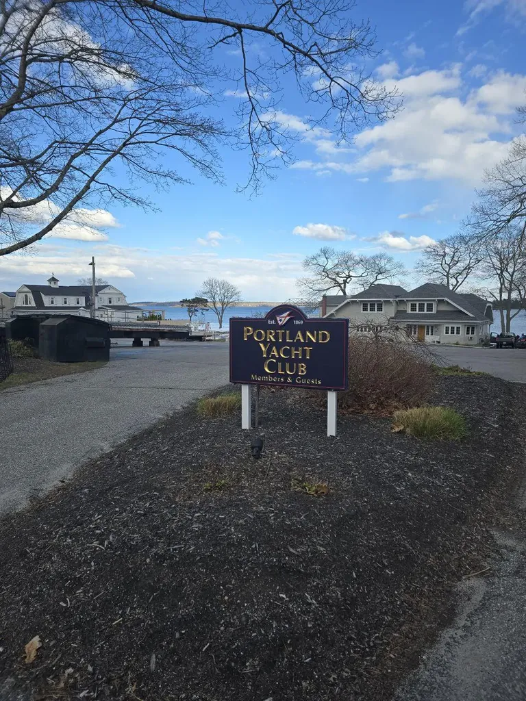 21 Johnson Road Falmouth ME 04105